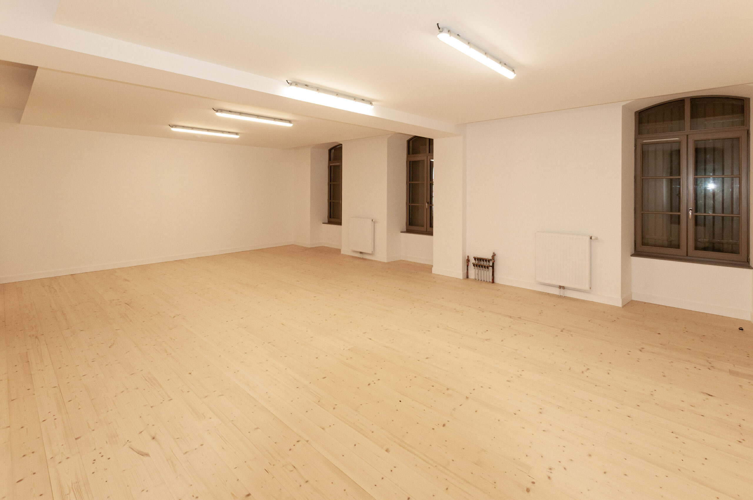 Mairie d'Archingeay - Salle à l'étage en attente d'affectation